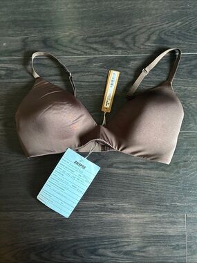 SKIMS Smooth T-Shirt Bra in Chocolate Brown